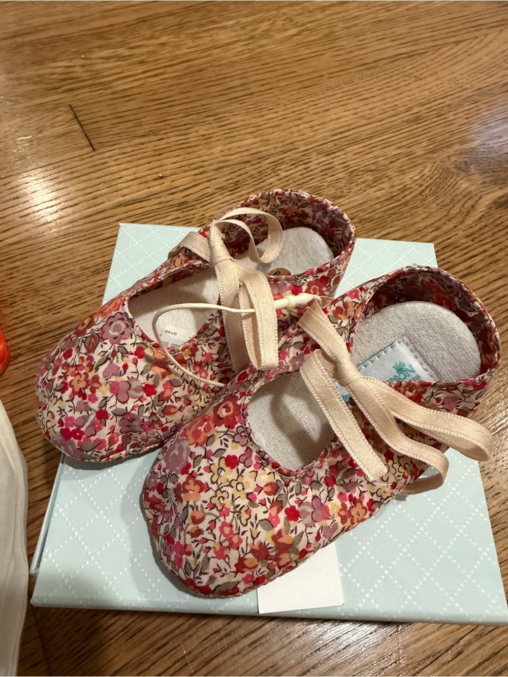 Baby/Toddler Floral Mary Jane Shoes with Ribbon Tie